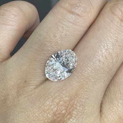 Farblos 10 Mohs Lab Oval CVD Wachstum Diamanten 2,0ct-2,5ct IGI zertifiziert