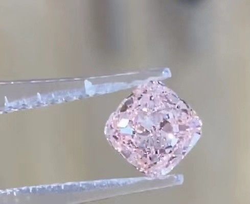 Stellen sich Labor gewachsene Rosa-Diamanten des Baby-VVS2 intensives rosa Kissen-losen Diamanten vor