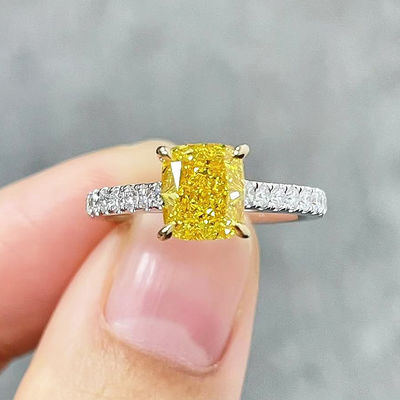 18K Weißgold Lab geschaffen Diamanten Verlobungsring 1.05ct Fancy lebhaft gelb