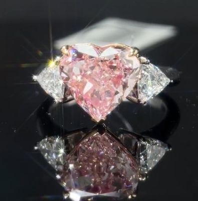 Custom-Made Heart Cut Lab geschaffen Diamant Ring Pink Schmuck 4,03ct Drei Steine Stil
